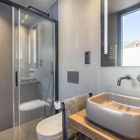 Todosierranevada Zona Baja アパート